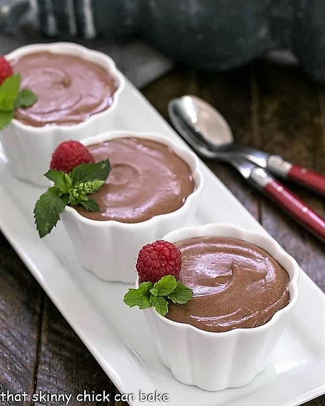 Mousse au Chocolat (French Chocolate Mousse made simple) - Le Chef's Wife