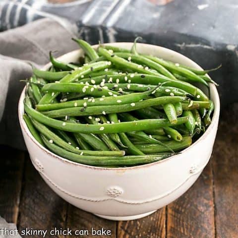 https://www.thatskinnychickcanbake.com/wp-content/uploads/2015/08/Asian-Green-Beans-7-1-480x480.jpg