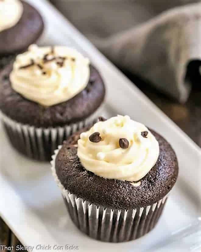 Frosted Black Bottom Cupcakes - That Skinny Chick Can Bake